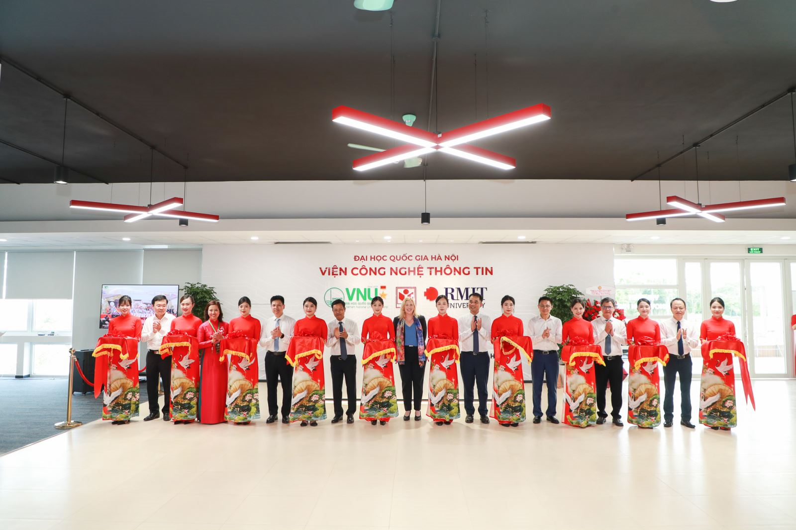 Khai trương không gian Đổi mới sáng tạo tại Hòa Lạc